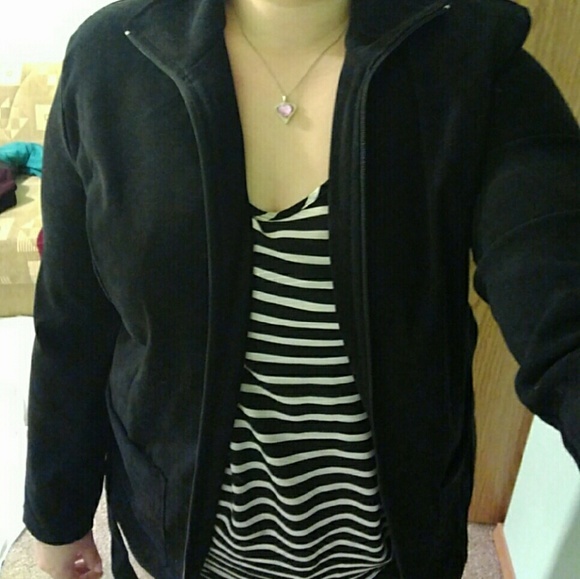 💎✨ Adorable Long Black Zip Up - Picture 2 of 2